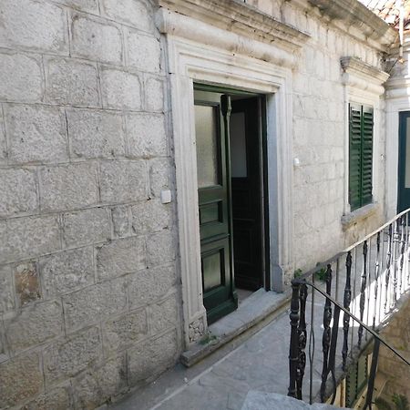 P.S. Cattaro Apartments Luaran gambar