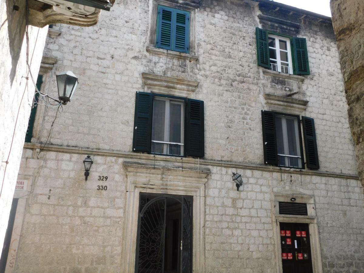 P.S. Cattaro Apartments Luaran gambar
