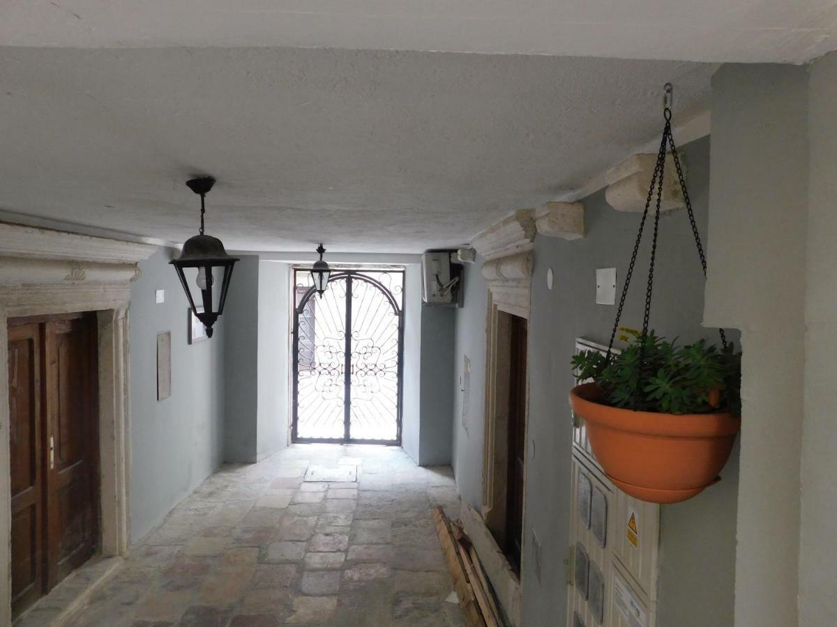 P.S. Cattaro Apartments Luaran gambar