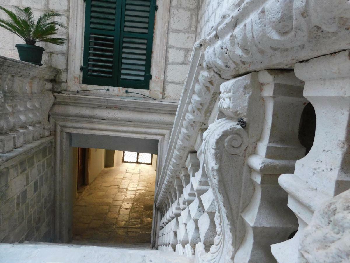 P.S. Cattaro Apartments Luaran gambar