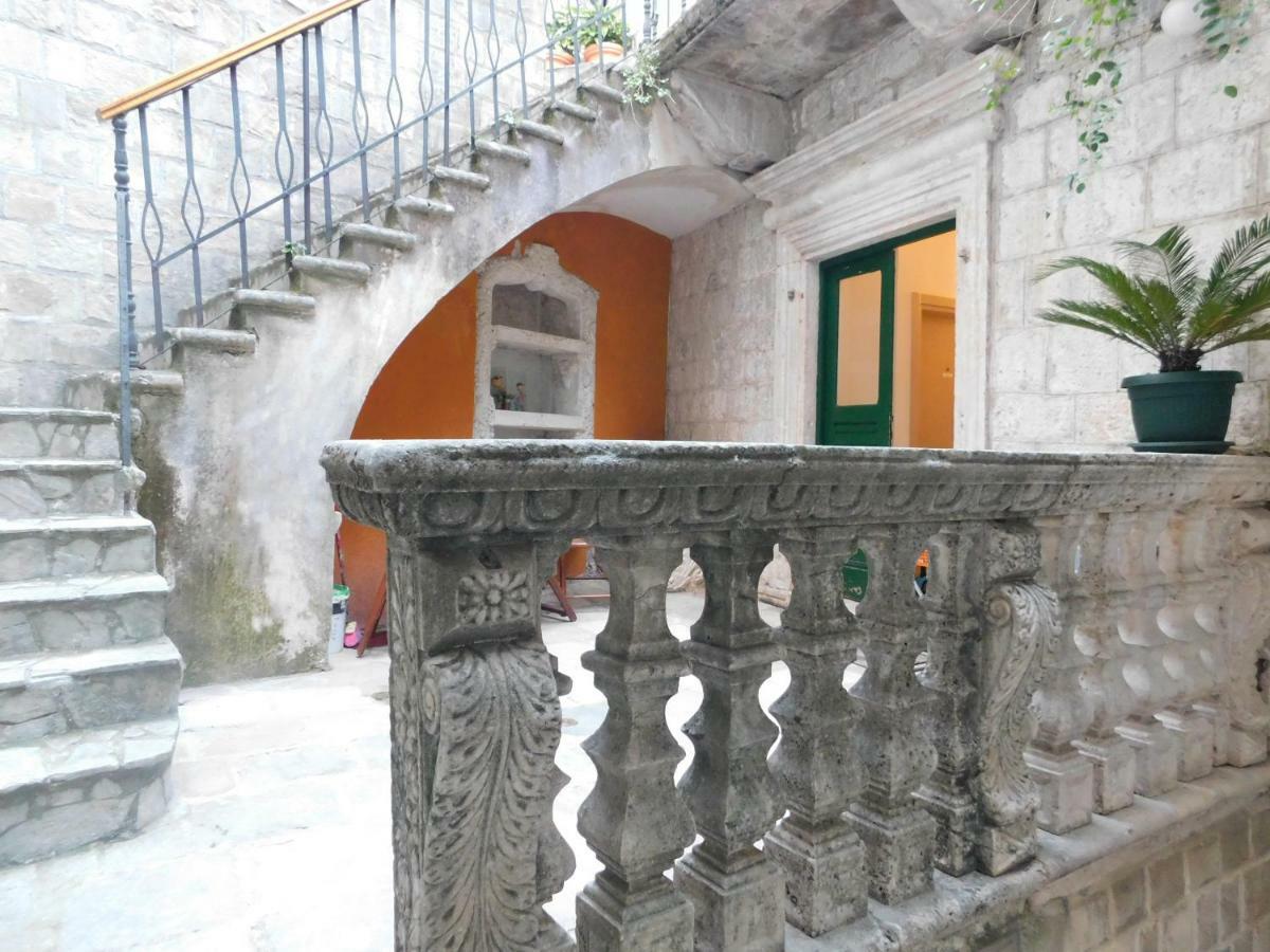 P.S. Cattaro Apartments Luaran gambar