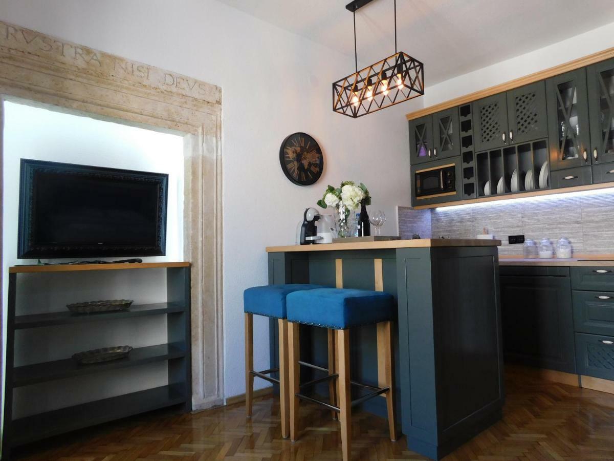 P.S. Cattaro Apartments Luaran gambar