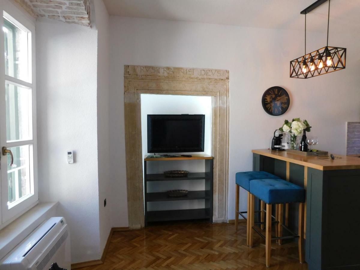 P.S. Cattaro Apartments Luaran gambar