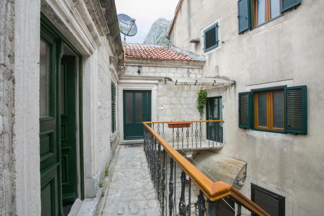 P.S. Cattaro Apartments Luaran gambar