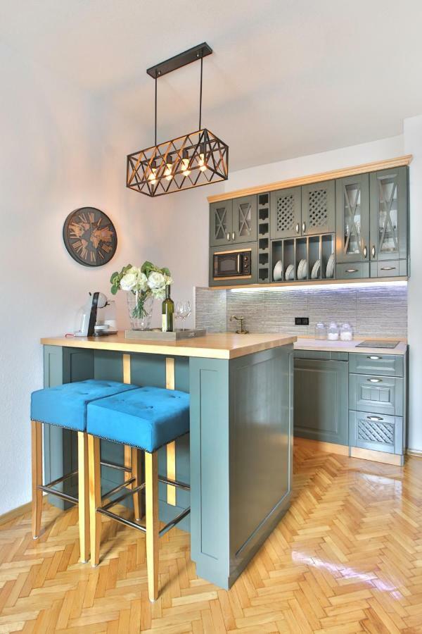 P.S. Cattaro Apartments Luaran gambar