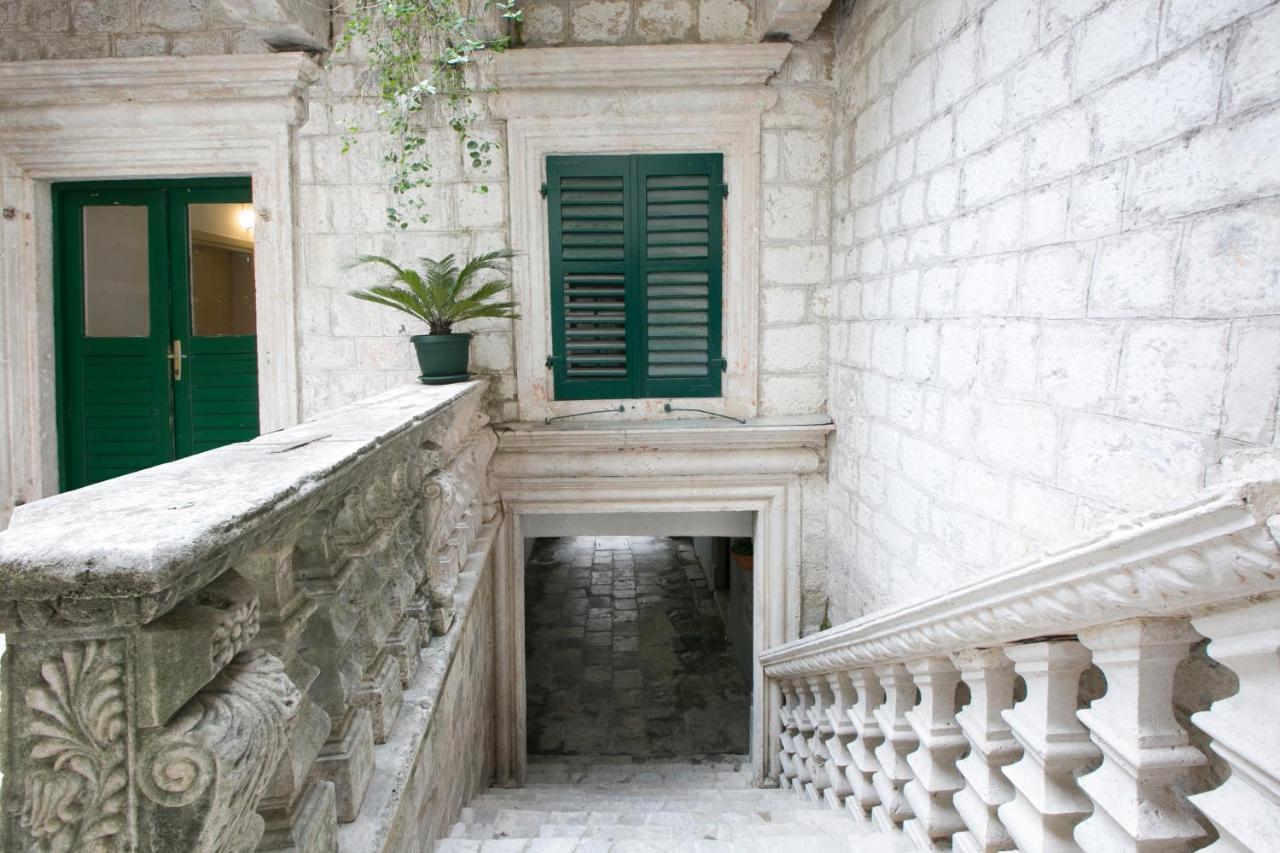 P.S. Cattaro Apartments Luaran gambar