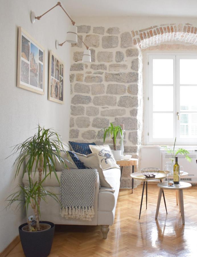 P.S. Cattaro Apartments Luaran gambar